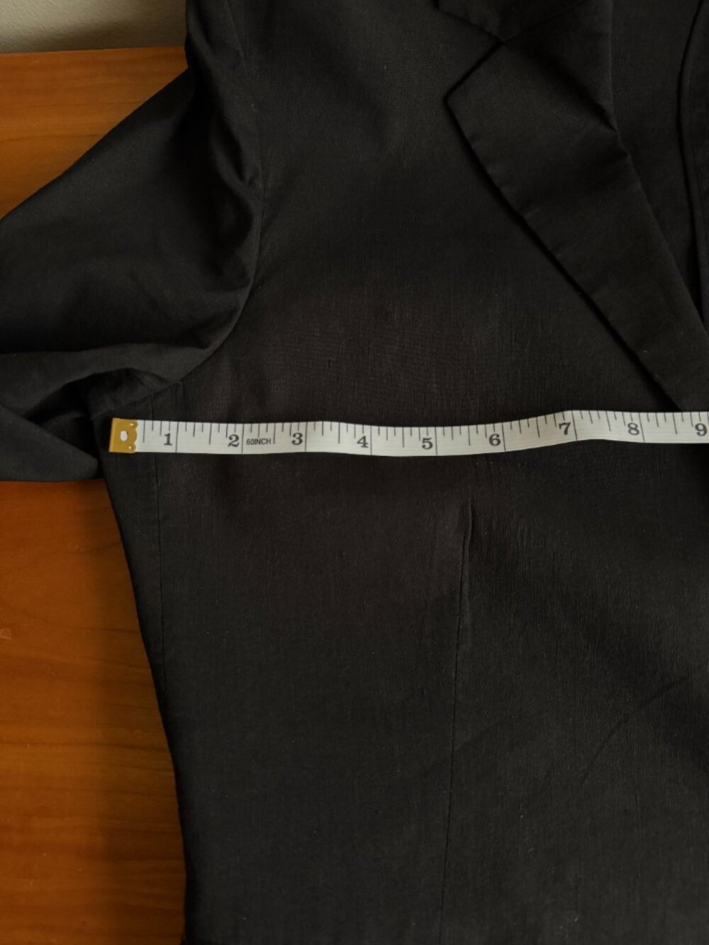 Theory unlined shrunken black linen blend blazer. Size 10. - Picture 10 of 11